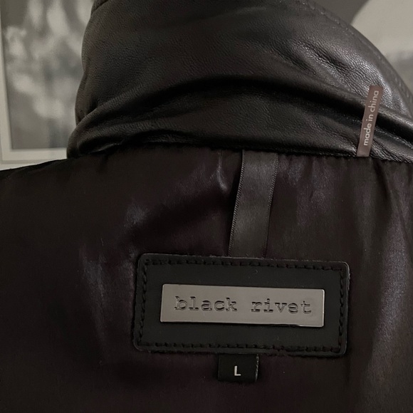 black rivet leather jacket on a warm lining size L org $599 with defect - Picture 11 of 16
